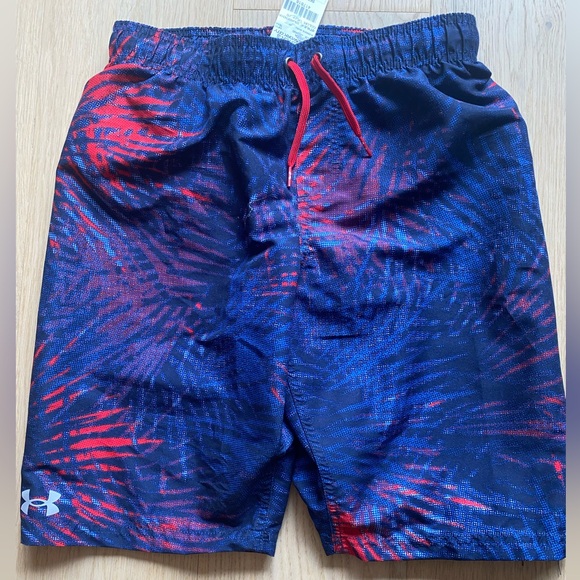 NWT Boys Under Armour bathing suit, size XL - Picture 2 of 4